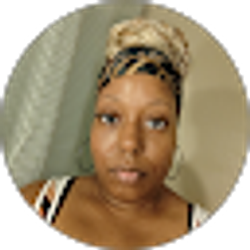 Profile photo of Janay Heads