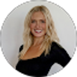 Profile photo of Caity Thie