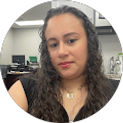 Profile photo of Sandy Paz