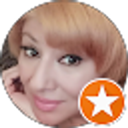 Profile photo of Elena De Leon