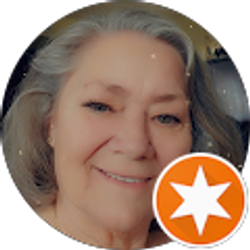 Profile photo of Carolyn Pomikal