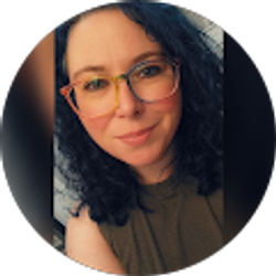 Profile photo of Samantha Raffield