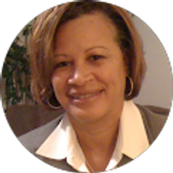 Profile photo of Holly Housen