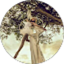 Profile photo of Carolyn Logic