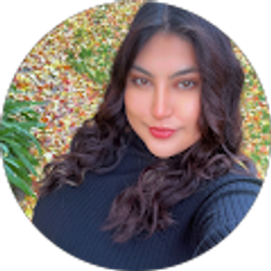 Profile photo of Ariana Valdivia