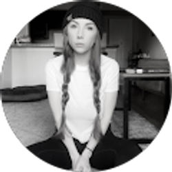 Profile photo of Nikki Osborne