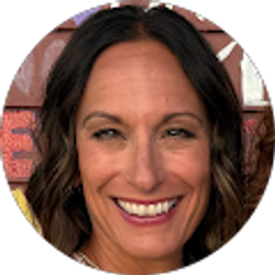 Profile photo of Jennifer Scheri