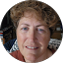 Profile photo of Tracy Knackstedt-Smith