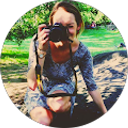 Profile photo of Courtney Scannell