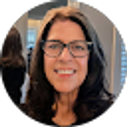 Profile photo of Lisa Pippin
