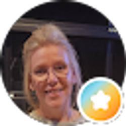 Profile photo of Sandra Marlow