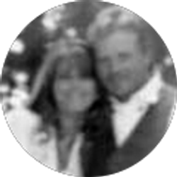 Profile photo of Pamela Mennes