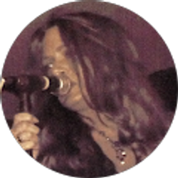 Profile photo of Julie Nelson