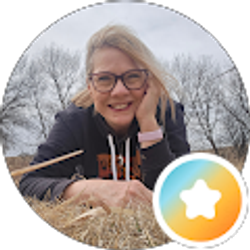 Profile photo of Laura Hubka