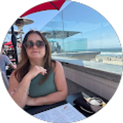 Profile photo of Olivia Neidhardt