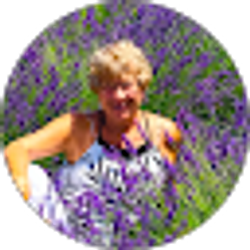 Profile photo of Beverly “Bonnie” Falk