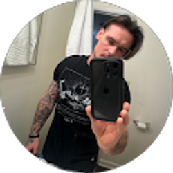 Profile photo of Aaron