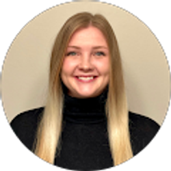 Profile photo of lauren nustad