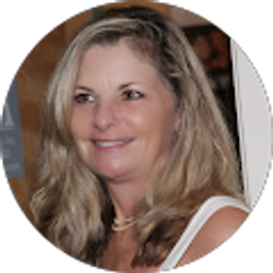 Profile photo of Denise Schriedel