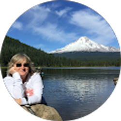 Profile photo of Cathy Cummins