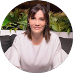 Profile photo of Lina Arango Alvarez