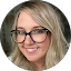 Profile photo of Jenna Adler