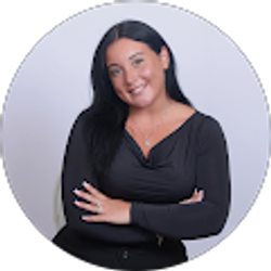 Profile photo of Carollynn Walsh