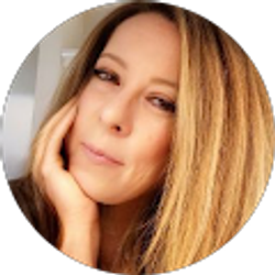 Profile photo of Kirsten Considine