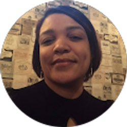 Profile photo of Evelyn Diaz