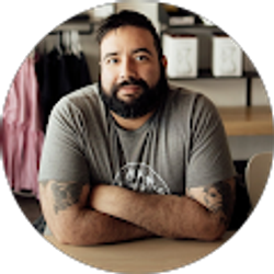 Profile photo of Leonardo Villanueva