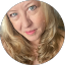 Profile photo of Sharon Weir