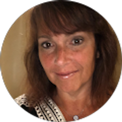 Profile photo of Wendy Aach