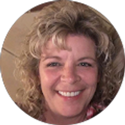 Profile photo of Kelli Kimball