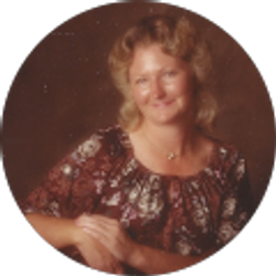 Profile photo of colleen cazimero