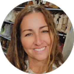 Profile photo of Cortny Hollingsworth