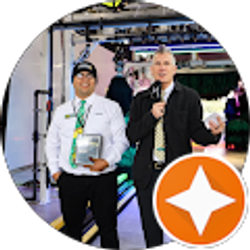 Profile photo of Jonathan Salinas