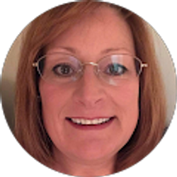 Profile photo of Yvonne Machnic