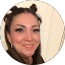 Profile photo of Lorena Flores