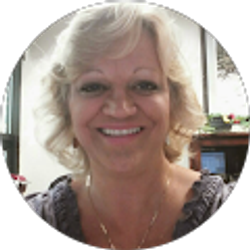 Profile photo of Lisa Clark