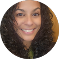 Profile photo of Leslie Pascual