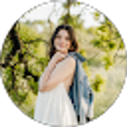 Profile photo of Abigail Hammer