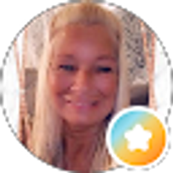 Profile photo of Becky Holman