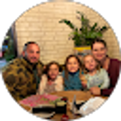 Profile photo of Kelly Myrick