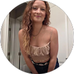 Profile photo of Kelly Bria