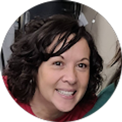 Profile photo of Mindy Lindell