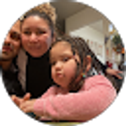 Profile photo of Aura Cifuentes