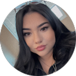 Profile photo of Kelly Contreras