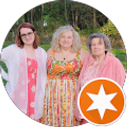 Profile photo of Lisa Roberts