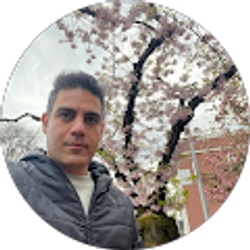 Profile photo of Ali Foroutan