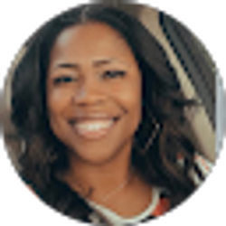 Profile photo of Jennifer McKenzie